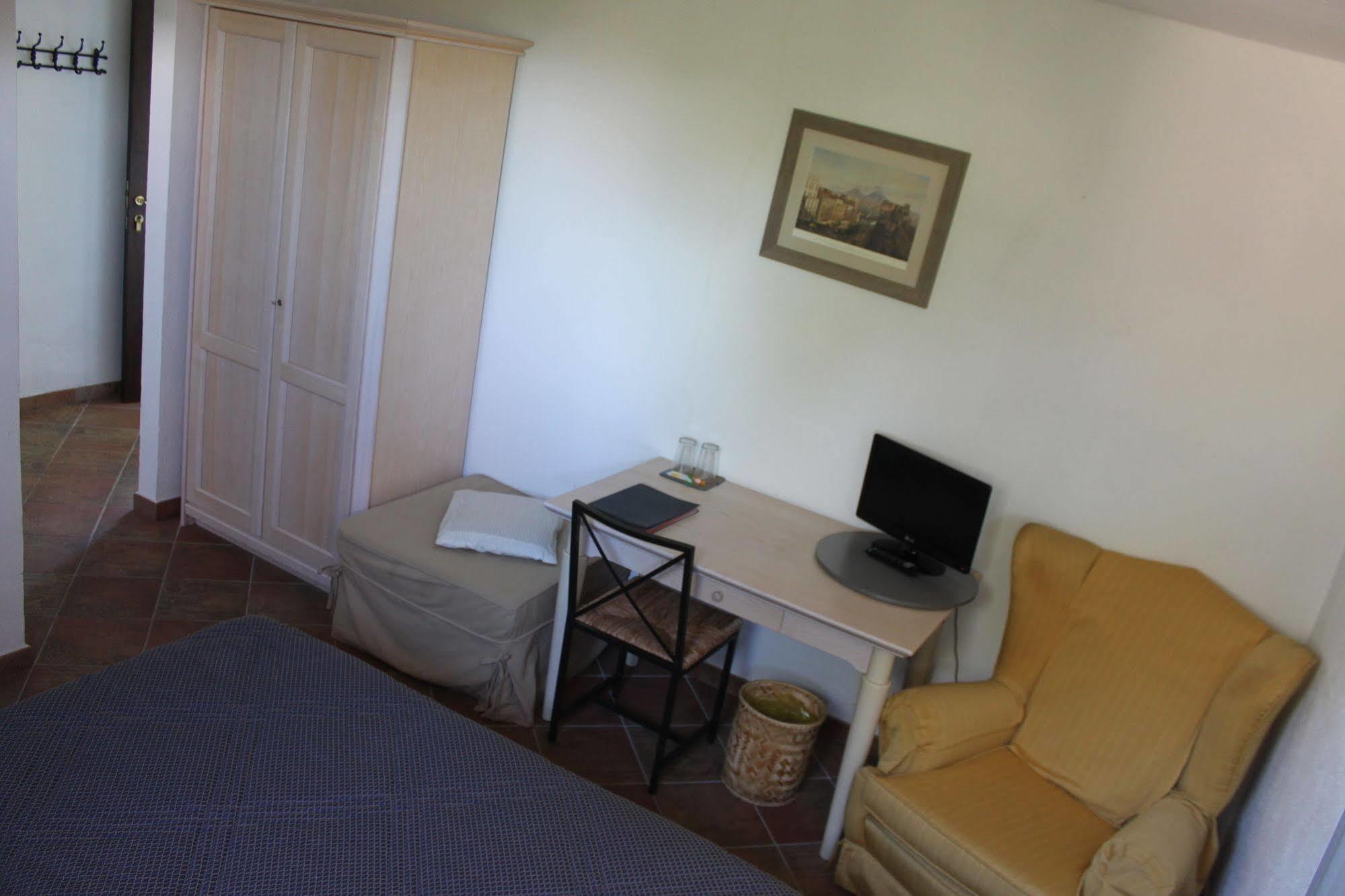 Flegrea House Aparthotel Ποτσουόλι Εξωτερικό φωτογραφία