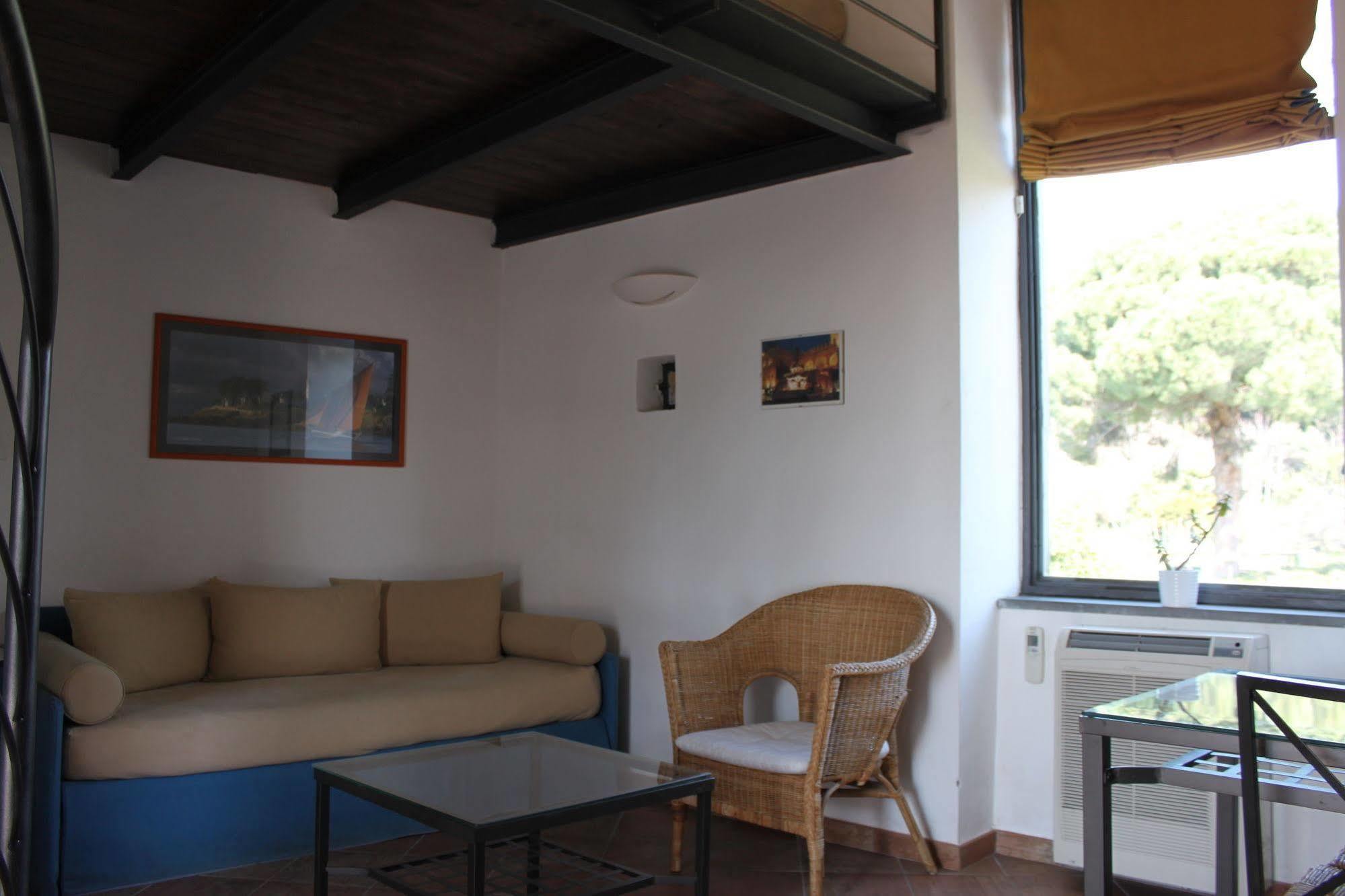 Flegrea House Aparthotel Ποτσουόλι Εξωτερικό φωτογραφία