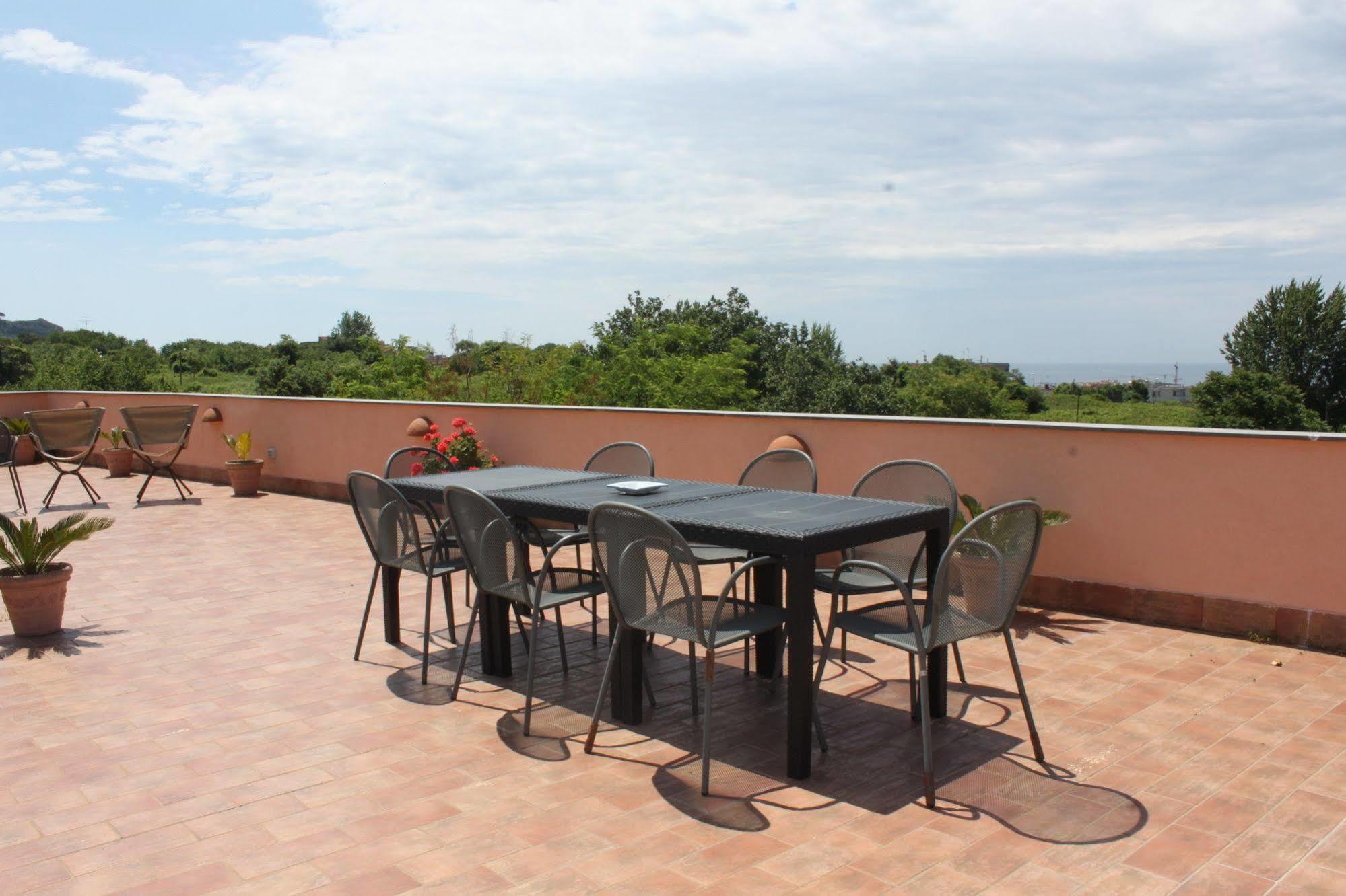 Flegrea House Aparthotel Ποτσουόλι Εξωτερικό φωτογραφία
